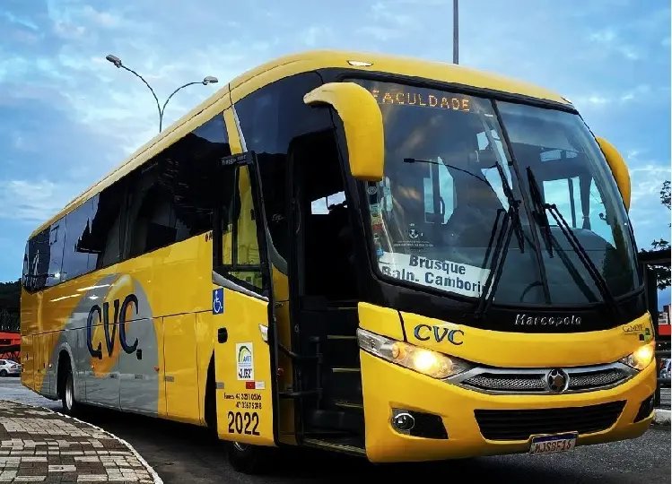 Estudantes devem solicitar sua carteirinha do transporte universitário