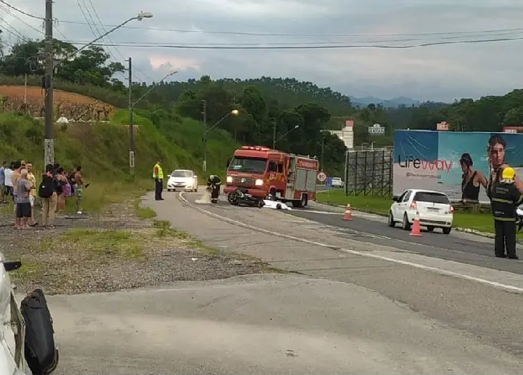 Divulgada identidade do homem que morreu no acidente da rodovia