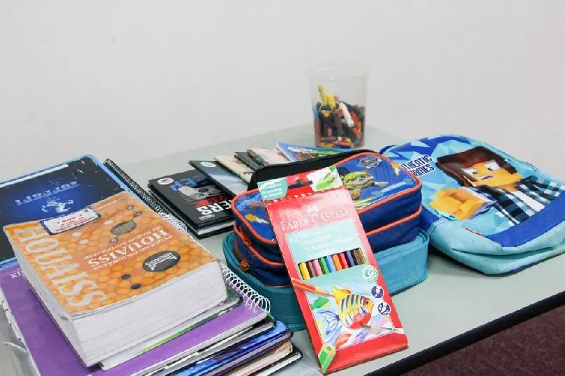 Colégio São Luiz realiza campanha solidária de material escolar