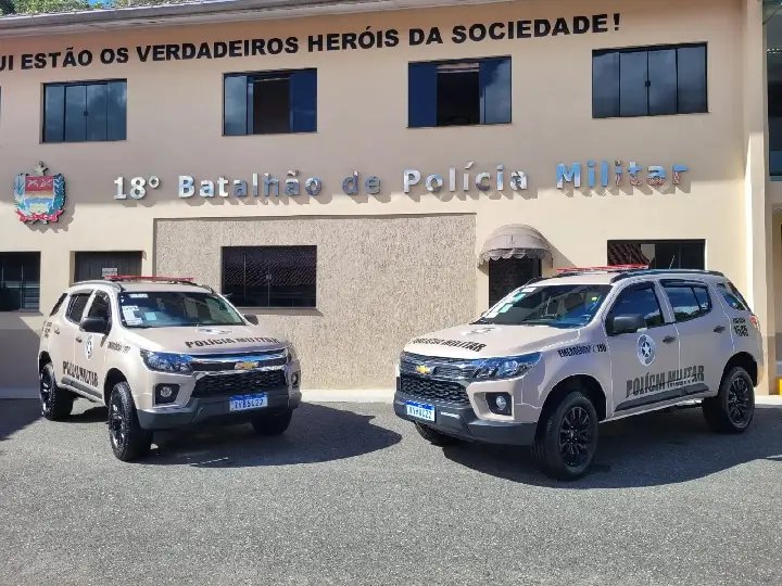 Polícia cumpre dois mandados de prisão na mesma tarde
