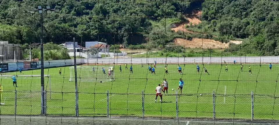 Brusque se prepara para enfrentar o Joinville pelo Catarinense 