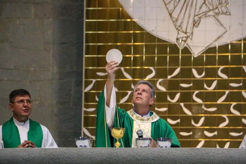 Padre Mariano Weizemann é acolhido como Vigário na Paróquia São Luís Gonzaga