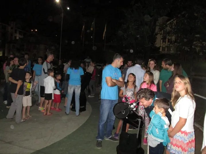 Clube de Astronomia realiza ação no Parque das Esculturas