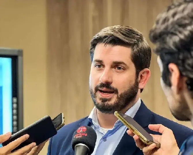 Prefeito recua sobre vacina após decisão judicial