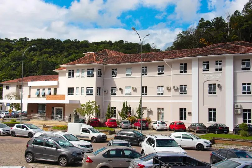 Hospital Azambuja alerta sobre golpe no WhatsApp
