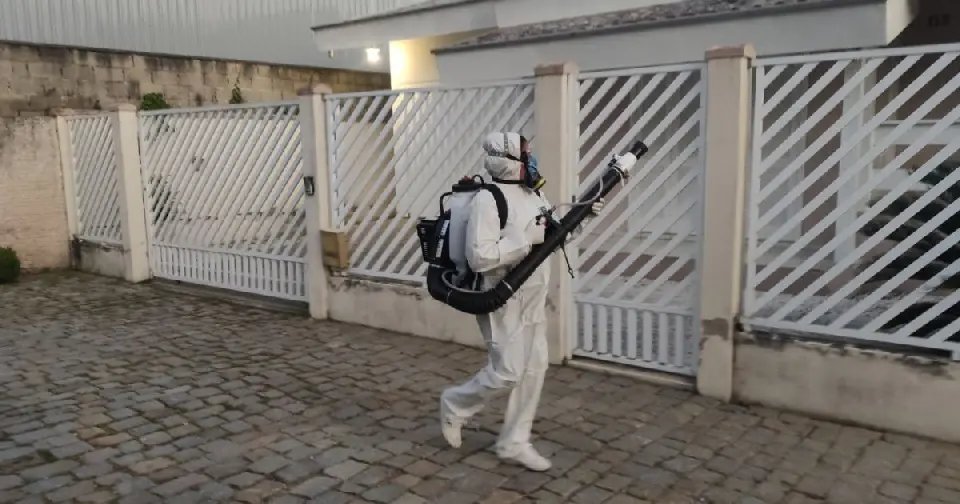 Pulverização contra dengue ocorre no bairro Limoeiro