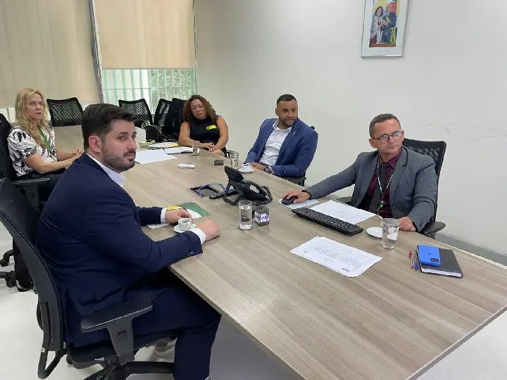 Comitiva a Brasília encaminha R$ 10 milhões em recursos 