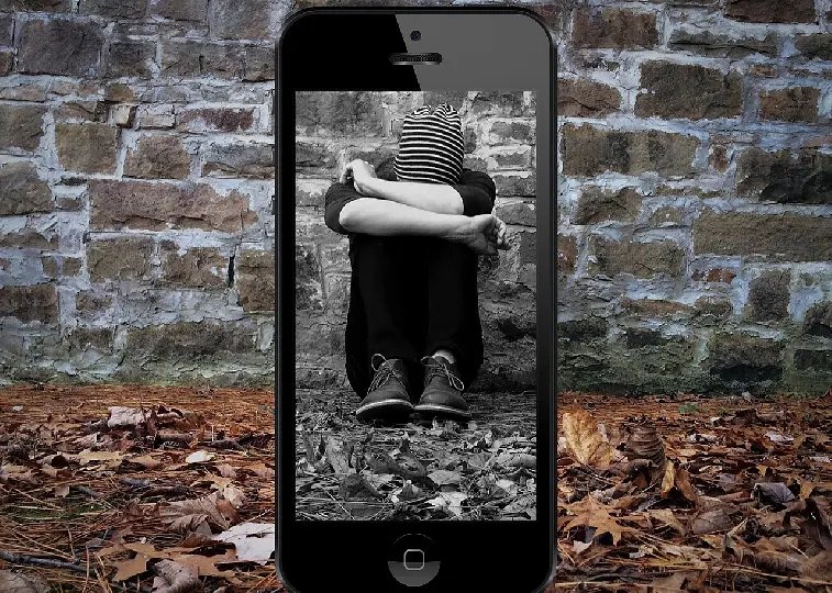 Jovem incitava cyberbullying através de 'audiências online'