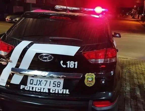 Homem procurado por estupro é preso em Brusque