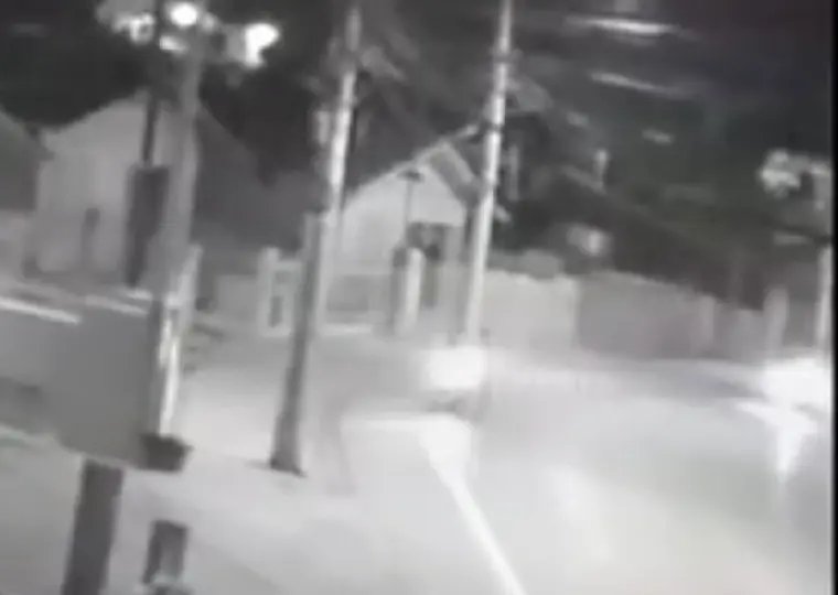 (VÍDEO) Imagens mostram momento de acidente com morte em Brusque