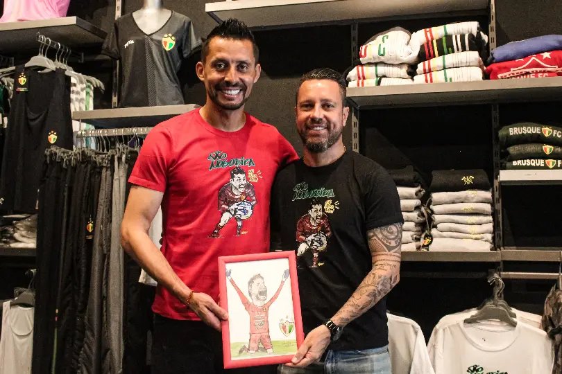 Quadricolor lança camisa em homenagem ao Matheus Nogueira