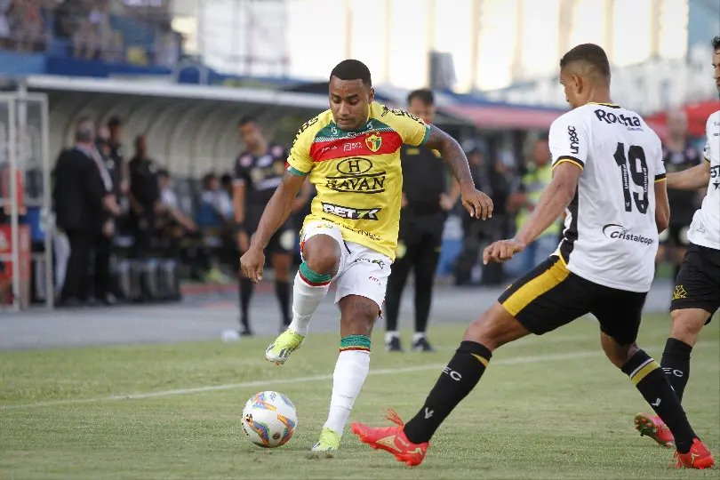 No primeiro jogo da decisão, Brusque perde diante do Criciúma