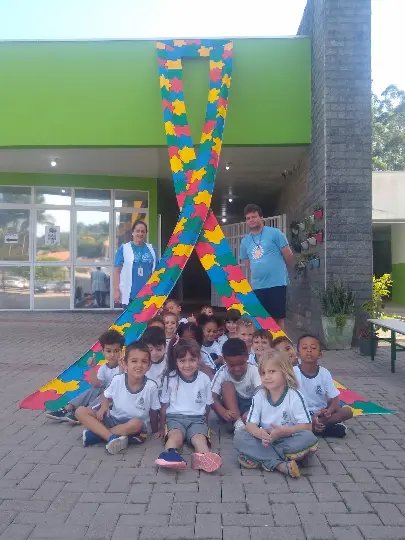 Escola promove ações alusivas ao Mês de Conscientização sobre Autismo