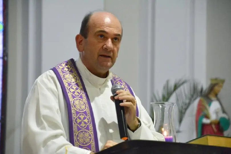 Padre João Bachmann é amarrado durante assalto em Indaial
