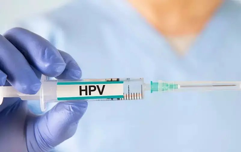 SC determina vacinação de dose única contra HPV