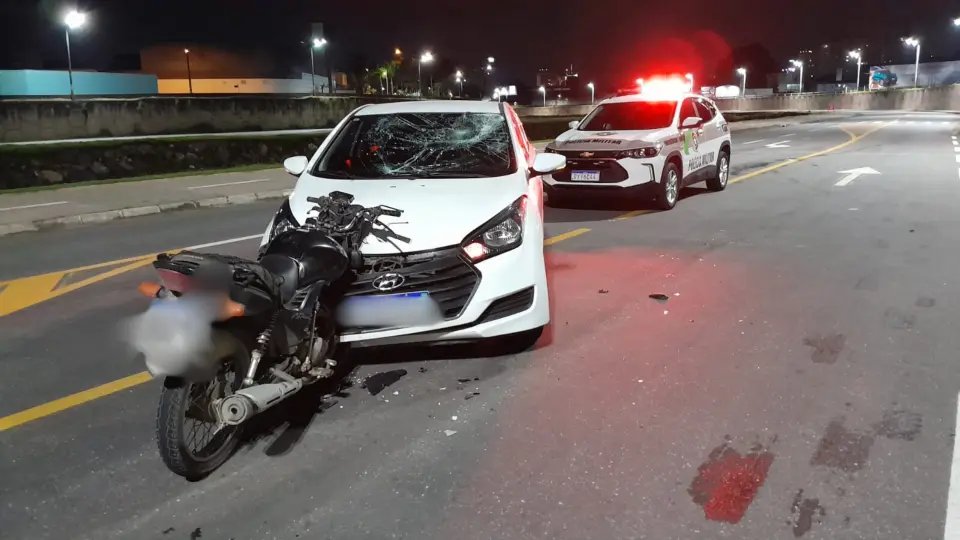 Acidente grave no bairro São Luiz deixa uma pessoa ferida