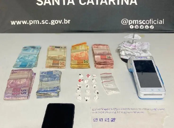 Presos escondiam drogas nas partes íntimas