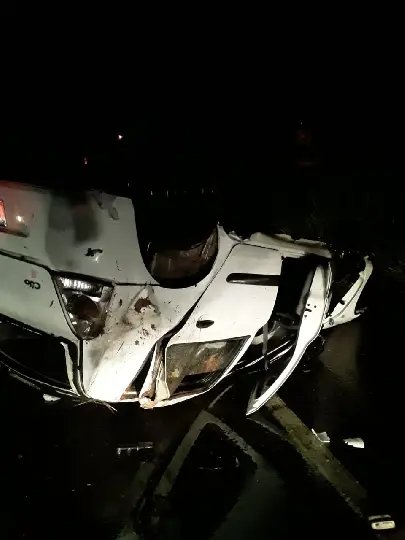 Motorista capota carro e morre na Rodovia Antônio Heil