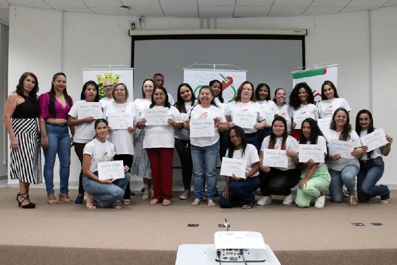 Escola de Costura da AmpeBr forma mais de 70 profissionais