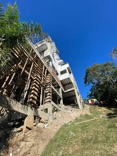 Trabalhador cai de andaime e morre em Bombinhas