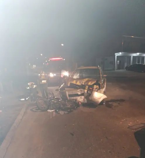 Acidente entre carro e moto no Cedrinho deixa um ferido