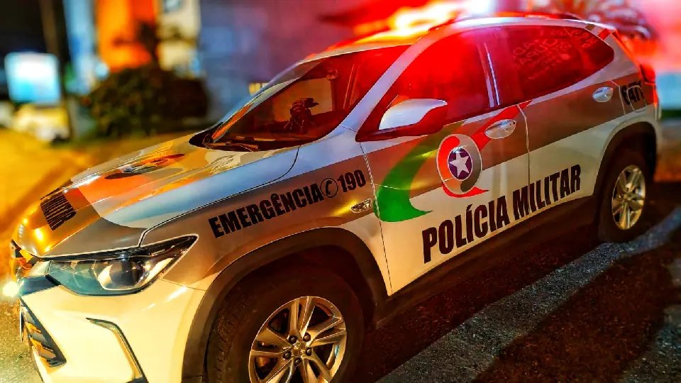 PM age rápido e prende suspeitos de furto à agência bancária