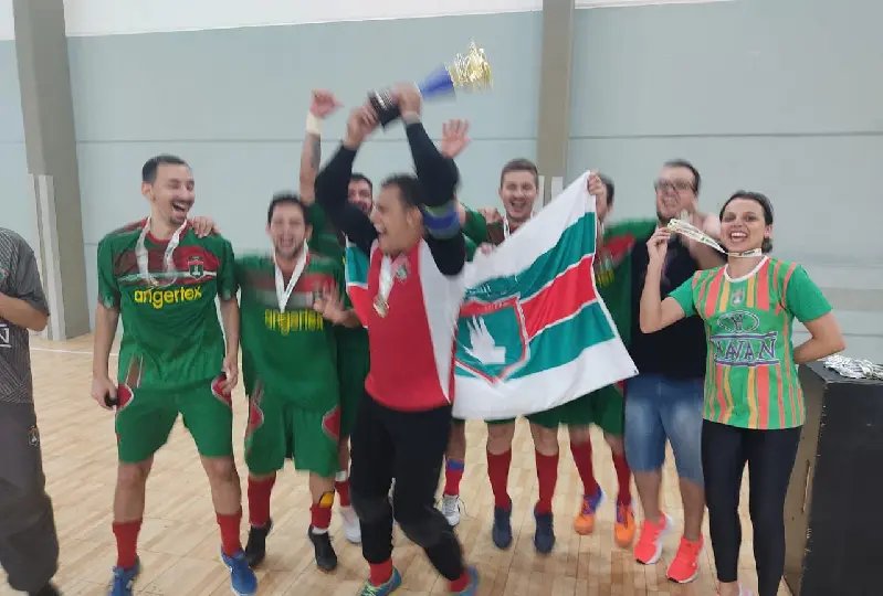 Brusque sobe no pódio do futsal e vôlei do Campeonato Catarinense de Surdos