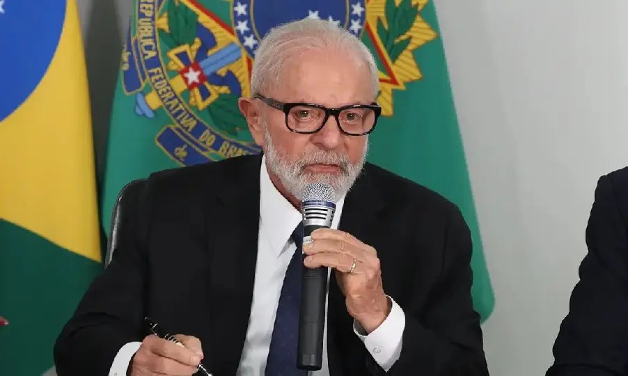 ''Não vão faltar recursos para o RS'', diz Lula em entrevista