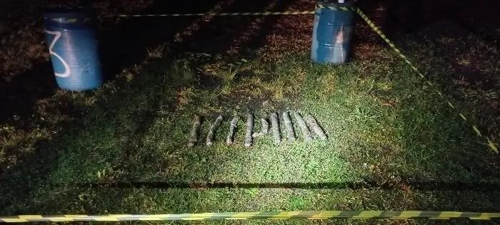 Dinamites são encontradas em casa abandonada