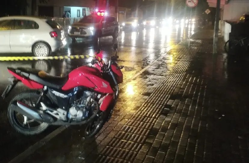 (URGENTE) Motociclista morre após acidente no bairro São Pedro 