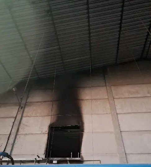 Incêndio atinge galpão de malharia nesta madrugada