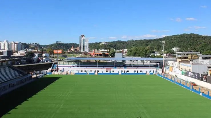 Brusque deve assinar contrato com Renaux nesta sexta-feira