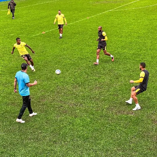 Brusque realiza treino tático no Augusto Bauer