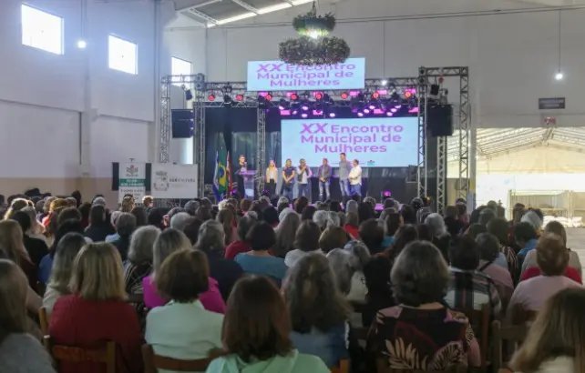 Encontro de Mulheres de Guabiruba reúne 220 participantes