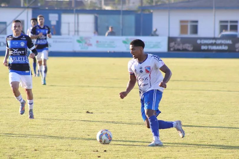 Fora de casa, Renaux empata sem gols contra o Tubarão