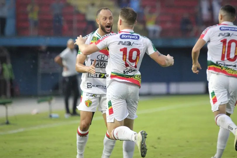 Com gol de Serrato, Brusque bate o Ceará neste domingo 