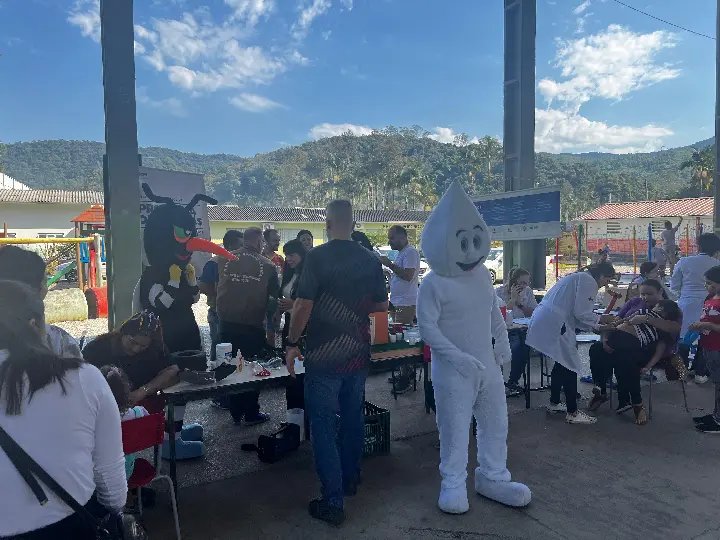 Comunidade do Bateas recebe projeto Prefeitura nos Bairros