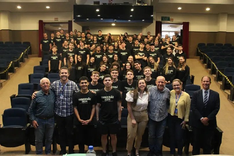 ACIBr recebe terceirão do Colégio Unifebe em sua sede