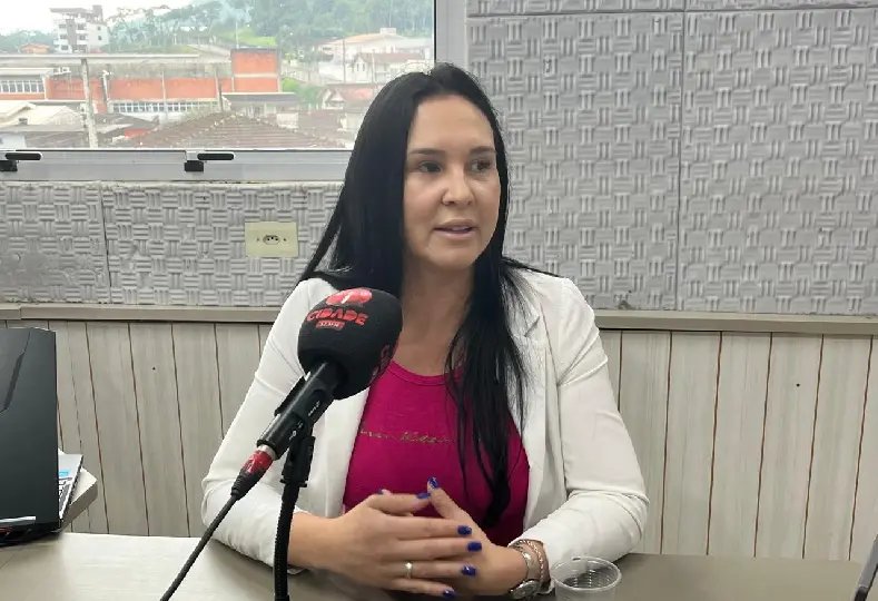(VÍDEO) Atendimento nas UBS's segue norma federal, diz secretária