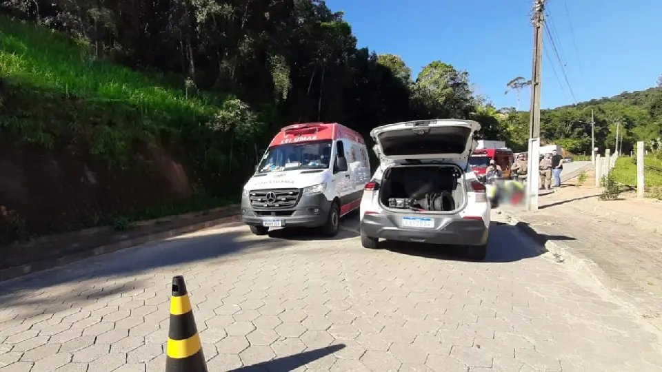 Jovem fica gravemente ferido após acidente em Guabiruba 