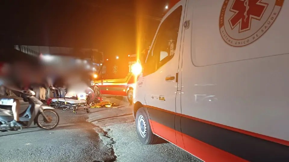 Colisão entre carro e moto deixa uma pessoa ferida em Brusque