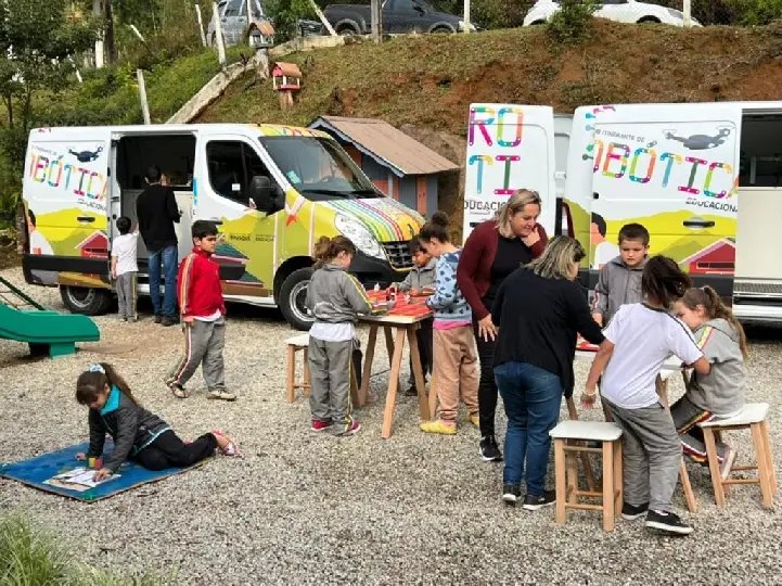 Trabalhos para diminuir filas em creches e escolas continuam em Brusque