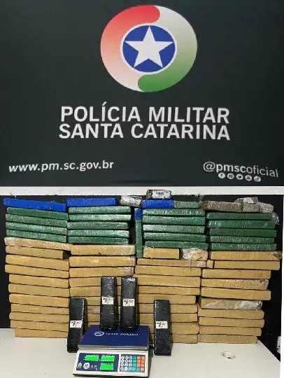 Polícia descobre 'delivery' de drogas e prende criminoso 