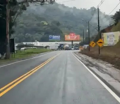 Revitalização da rodovia Ivo Silveira entra na reta final