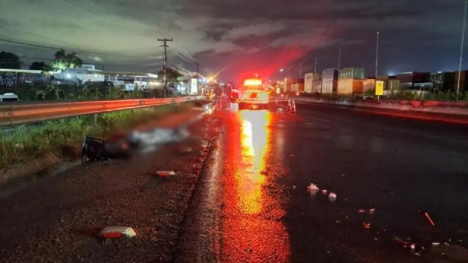 Jovem morre e outro fica ferido após atropelamento na Antônio Heil