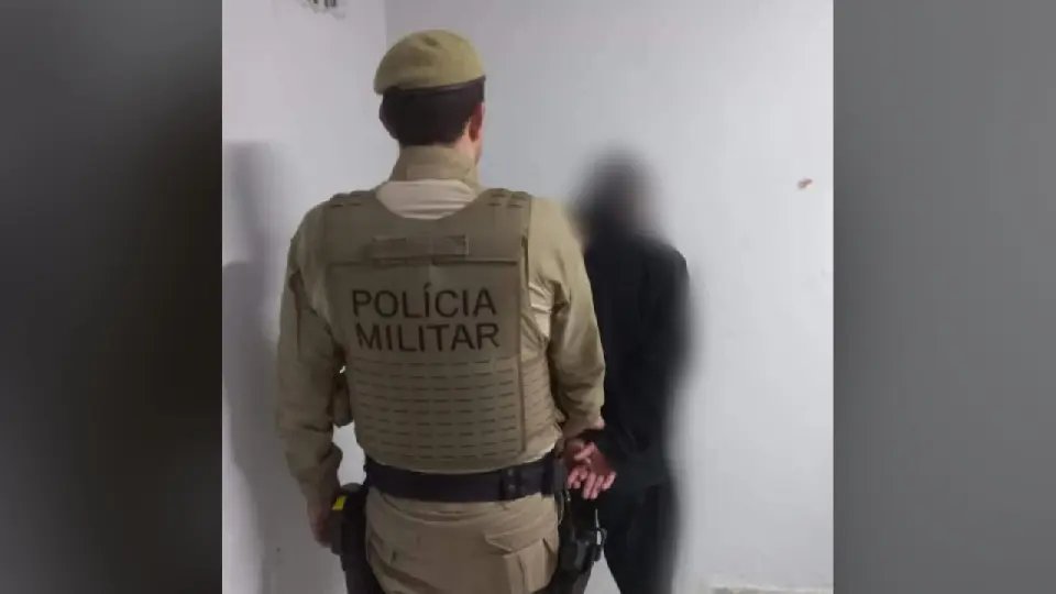 Homem é preso por tentativa de furto em supermercado no Claraíba