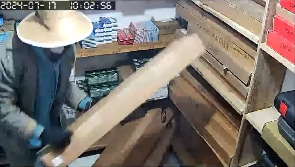 (VIDEO) Clube de tiro em SC é assaltado e 80 armas são roubadas
