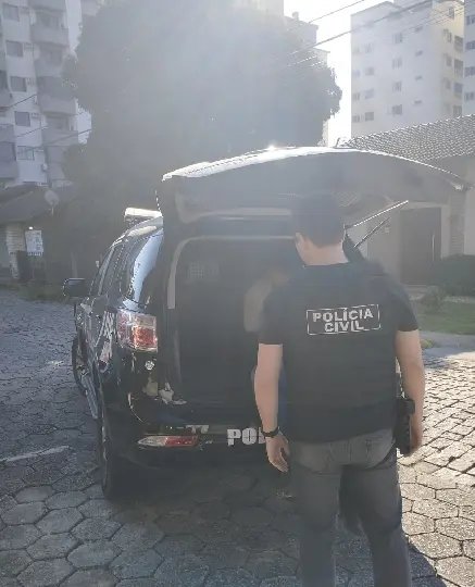 Polícia Civil prende foragido da Bahia em Brusque