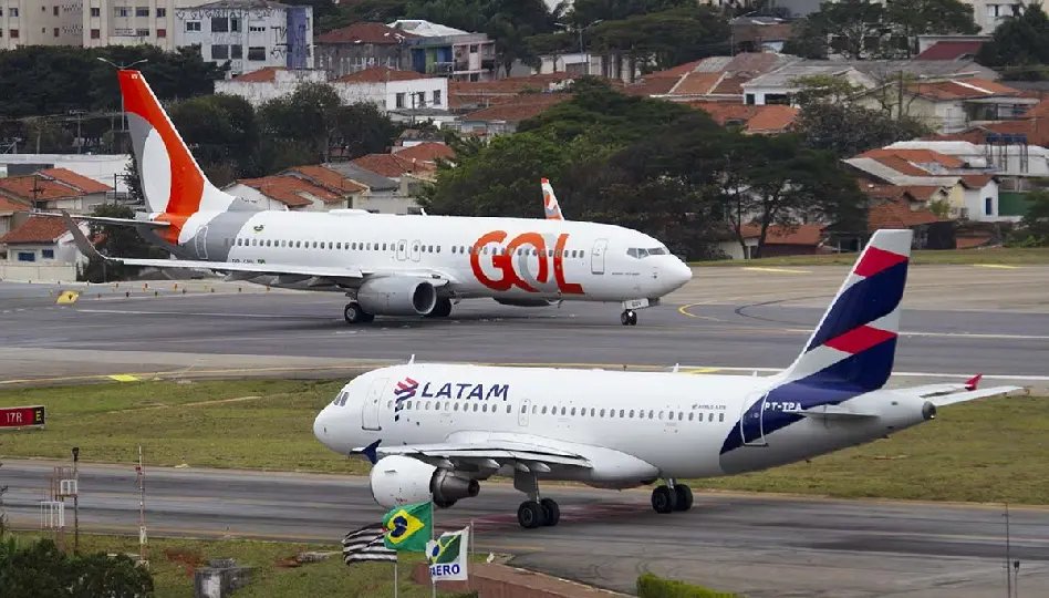 Aposentados poderão comprar passagem aérea por até R$ 200