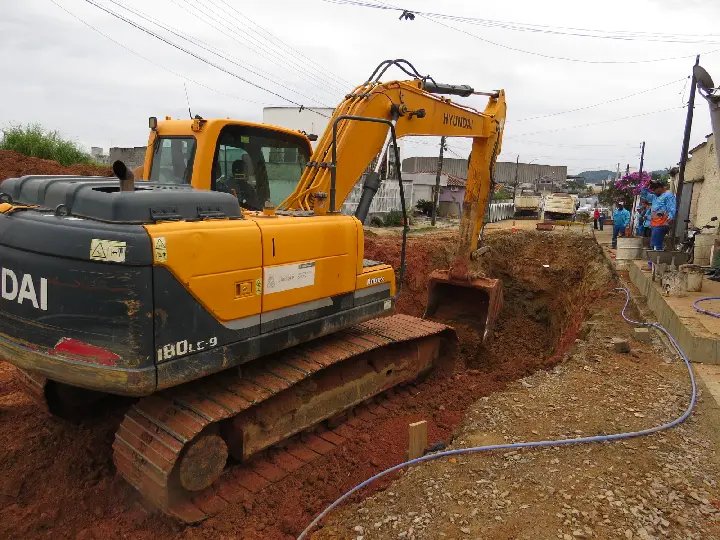 Obras de drenagem avançam pelo Steffen